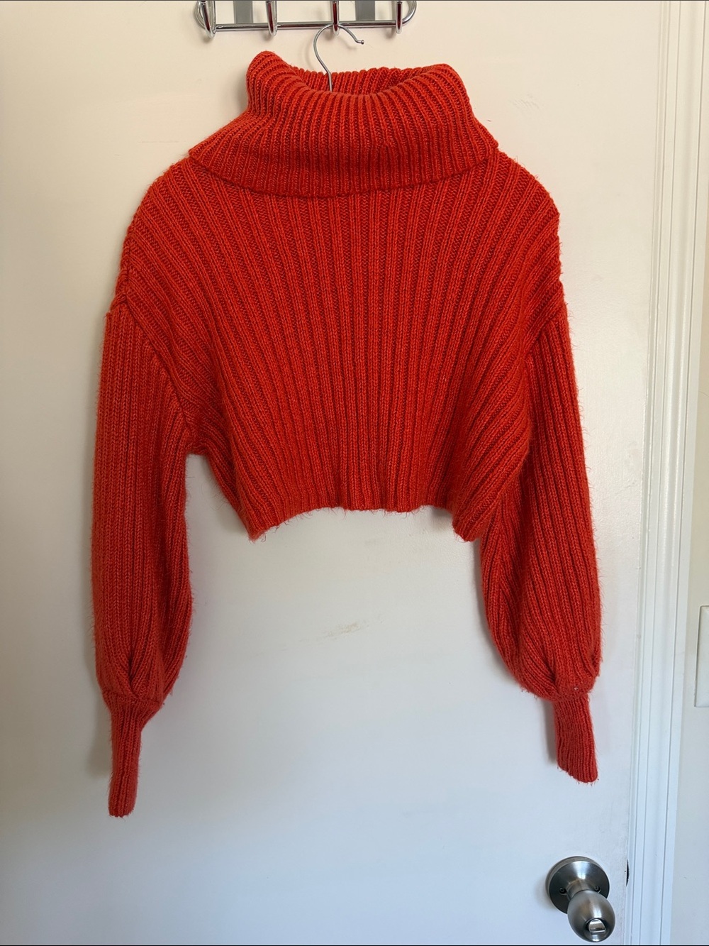 Urban Outfitters Cropped Ribbed Turtleneck Sweater - Bright Orange